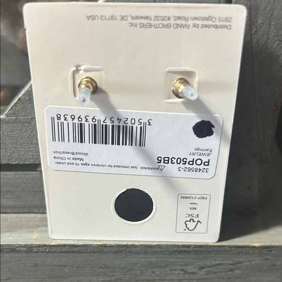 Elegant Gold and Brown Geometric Earrings - Picture 4 of 7